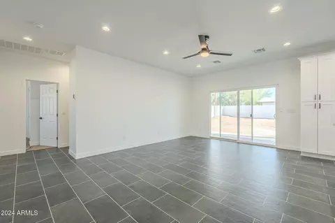 993 S Lawson Dr, Apache Junction, AZ 85120 photo 6