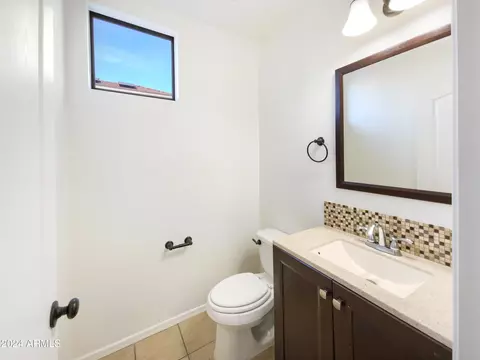 Bath - 3636 E Stampede Dr, Gilbert, AZ 85297 photo 3 of 3