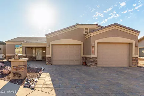 5761 E Leonora St, Mesa, AZ 85215