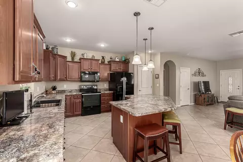 5761 E Leonora St, Mesa, AZ 85215 photo 6