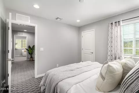 735 E Calavar Rd, Phoenix, AZ 85022 photo 18