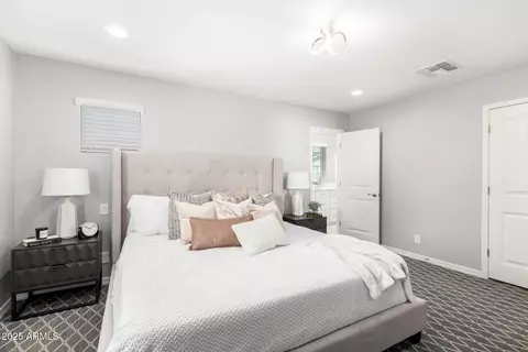 735 E Calavar Rd, Phoenix, AZ 85022 photo 11
