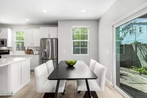 735 E Calavar Rd, Phoenix, AZ 85022 photo 7