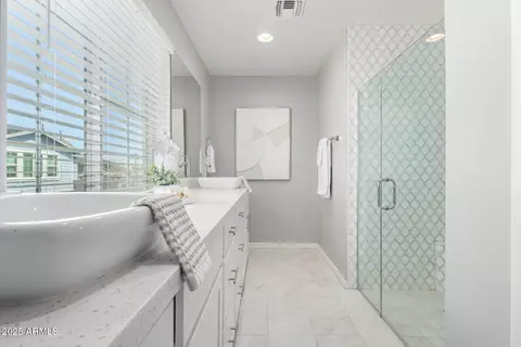 735 E Calavar Rd, Phoenix, AZ 85022 photo 14