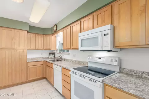 6424 E Dallas St, Mesa, AZ 85205 photo 8