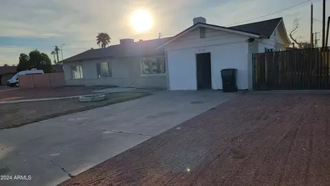 8220 N 35th Ave, Phoenix, AZ 85051