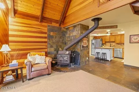 Entry Way - 4616 N Juniper Ln, Pine, AZ 85544 photo 2 of 11