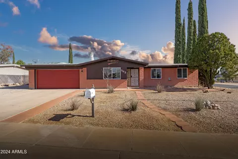 562 Swan Dr, Sierra Vista, AZ 85635