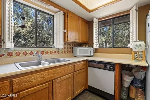 Kitchen - 6486 W Jan Dr, Pine, AZ 85544 photo 2 of 3