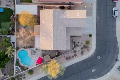 5907 W Running Deer Trl, Phoenix, AZ 85083