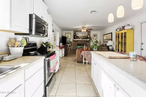 3109 E Lupine Ave, Phoenix, AZ 85028 photo 11