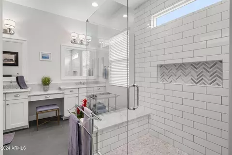 3837 E Crittenden Ln, Phoenix, AZ 85018 photo 19