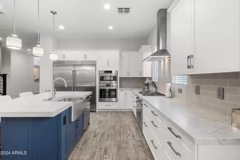 3837 E Crittenden Ln, Phoenix, AZ 85018 photo 7