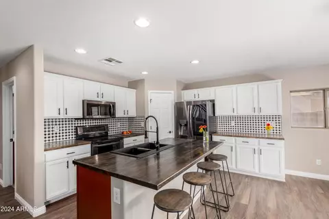 6843 E Four Peaks Way, Florence, AZ 85132