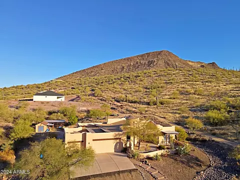 42609 N 19th St, New River, AZ 85087