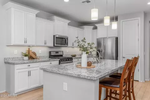 9859 E Tungsten Dr, Mesa, AZ 85212