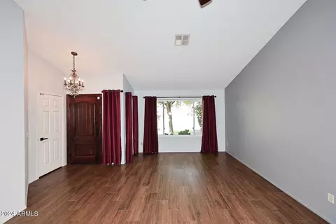 14267 S 43rd Pl, Phoenix, AZ 85044 photo 5