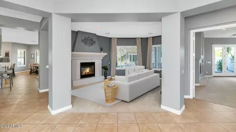 744 E County Down Dr, Chandler, AZ 85249 photo 9