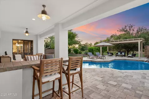 744 E County Down Dr, Chandler, AZ 85249 photo 2