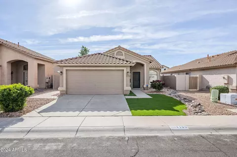 1109 W Seagull Dr, Chandler, AZ 85286