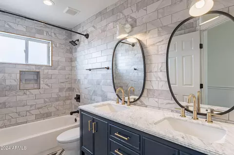 Bath - 2506 E Melrose St, Gilbert, AZ 85297 photo 6 of 7