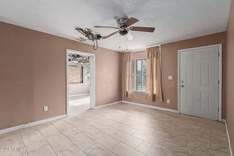 2914 W Mackenzie Dr, Phoenix, AZ 85017 photo 9
