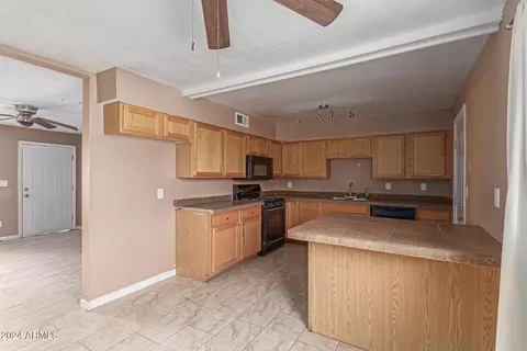 2914 W Mackenzie Dr, Phoenix, AZ 85017 photo 12