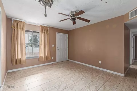 2914 W Mackenzie Dr, Phoenix, AZ 85017 photo 8