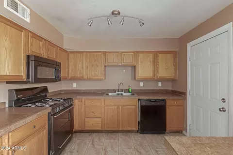2914 W Mackenzie Dr, Phoenix, AZ 85017 photo 13