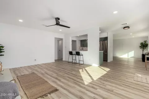 607 E Manhatton Dr, Tempe, AZ 85282 photo 12