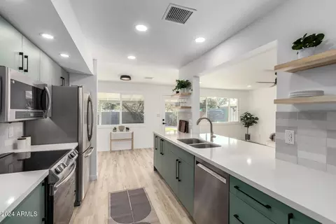 607 E Manhatton Dr, Tempe, AZ 85282 photo 20