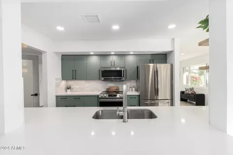 607 E Manhatton Dr, Tempe, AZ 85282 photo 24