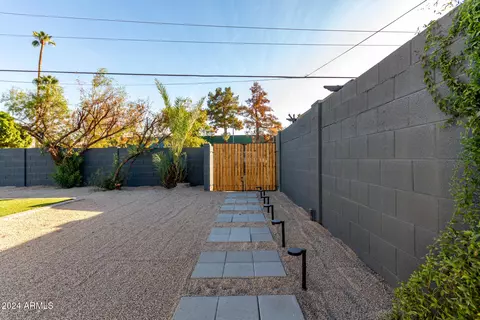 607 E Manhatton Dr, Tempe, AZ 85282 photo 49