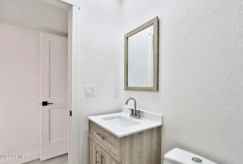 459 E Hampton Ave, Mesa, AZ 85204 photo 17