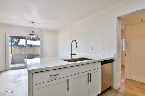 459 E Hampton Ave, Mesa, AZ 85204 photo 18