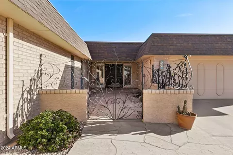 10947 W Edgewood Dr, Sun City, AZ 85351