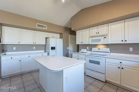 1483 S Nielson St, Gilbert, AZ 85296 photo 6