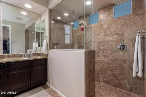Bath - 9536 E Travertine Ave, Mesa, AZ 85212 photo 3 of 7