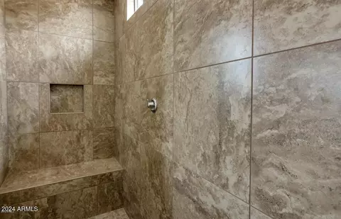 Bath - 9536 E Travertine Ave, Mesa, AZ 85212 photo 4 of 7