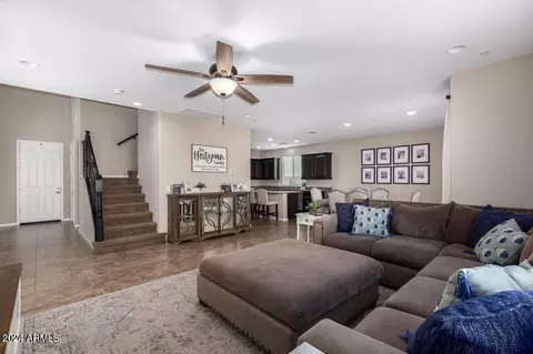 Entry Way - 9536 E Travertine Ave, Mesa, AZ 85212 photo 2 of 8