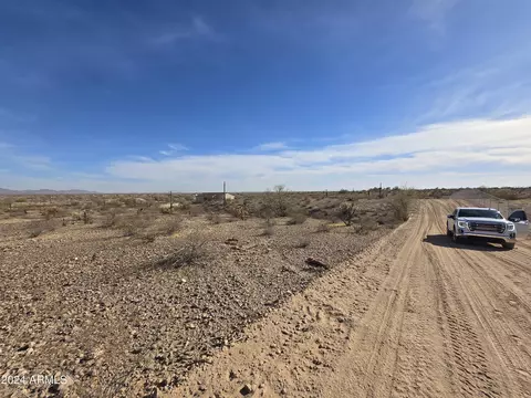 334 Th Ave Campbell Ave #LOT 2, Tonopah, AZ 85354
