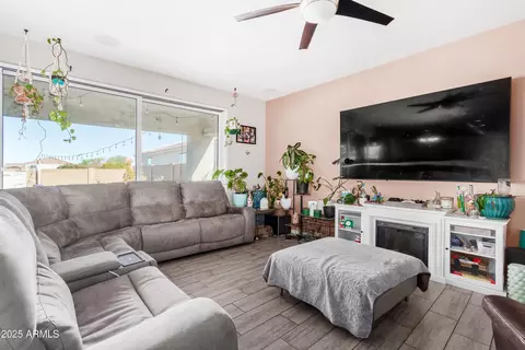 842 E Beverly Rd, Phoenix, AZ 85042 photo 5