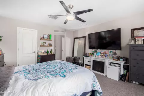 842 E Beverly Rd, Phoenix, AZ 85042 photo 13