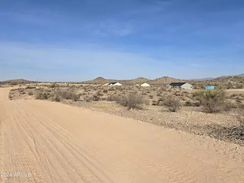 334 Th Ave Campbell Ave #LOT 3, Tonopah, AZ 85354