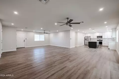 6528 E Bambi Dr, Mesa, AZ 85215 photo 4