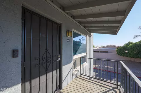7141 N 16th St #231, Phoenix, AZ 85020