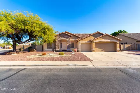 6898 W Saint John Rd, Glendale, AZ 85308