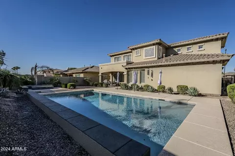 Exterior - 4353 E Santa Fe Ct, Gilbert, AZ 85297 photo 4 of 8