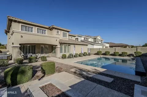Exterior - 4353 E Santa Fe Ct, Gilbert, AZ 85297 photo 2 of 8