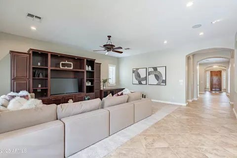 Entry Way - 4353 E Santa Fe Ct, Gilbert, AZ 85297 photo 2 of 3